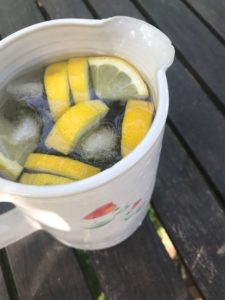 Limonade im Krug